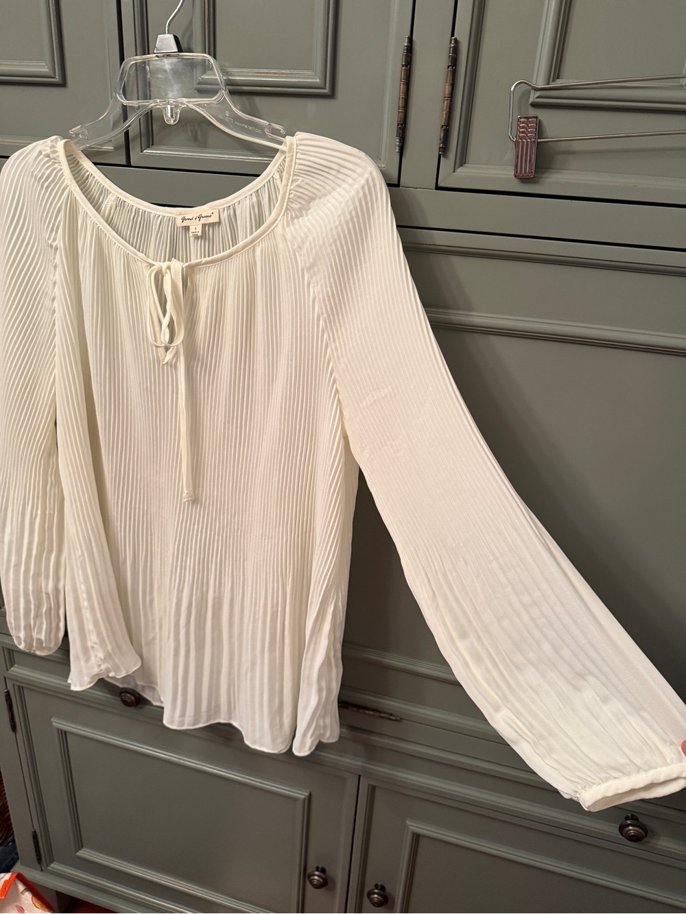 Soft Pleated White Long-Sleeve Boho Peasant Top Sz S Milkmaid Ren Faire
